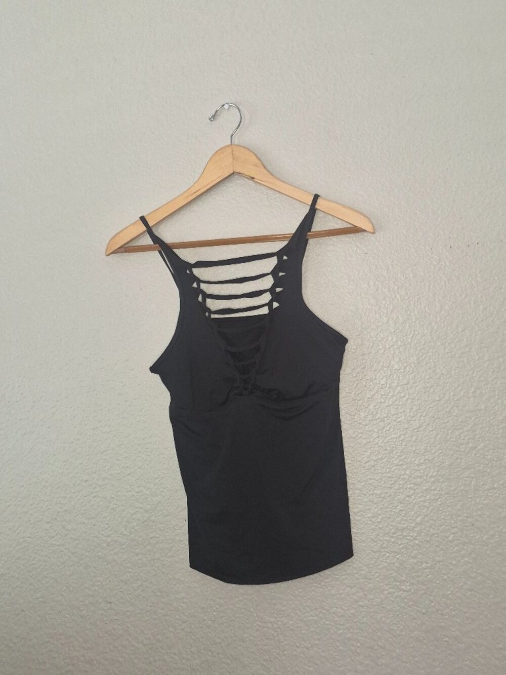 Becca Womens Black Swimsuit Top Size: Medium